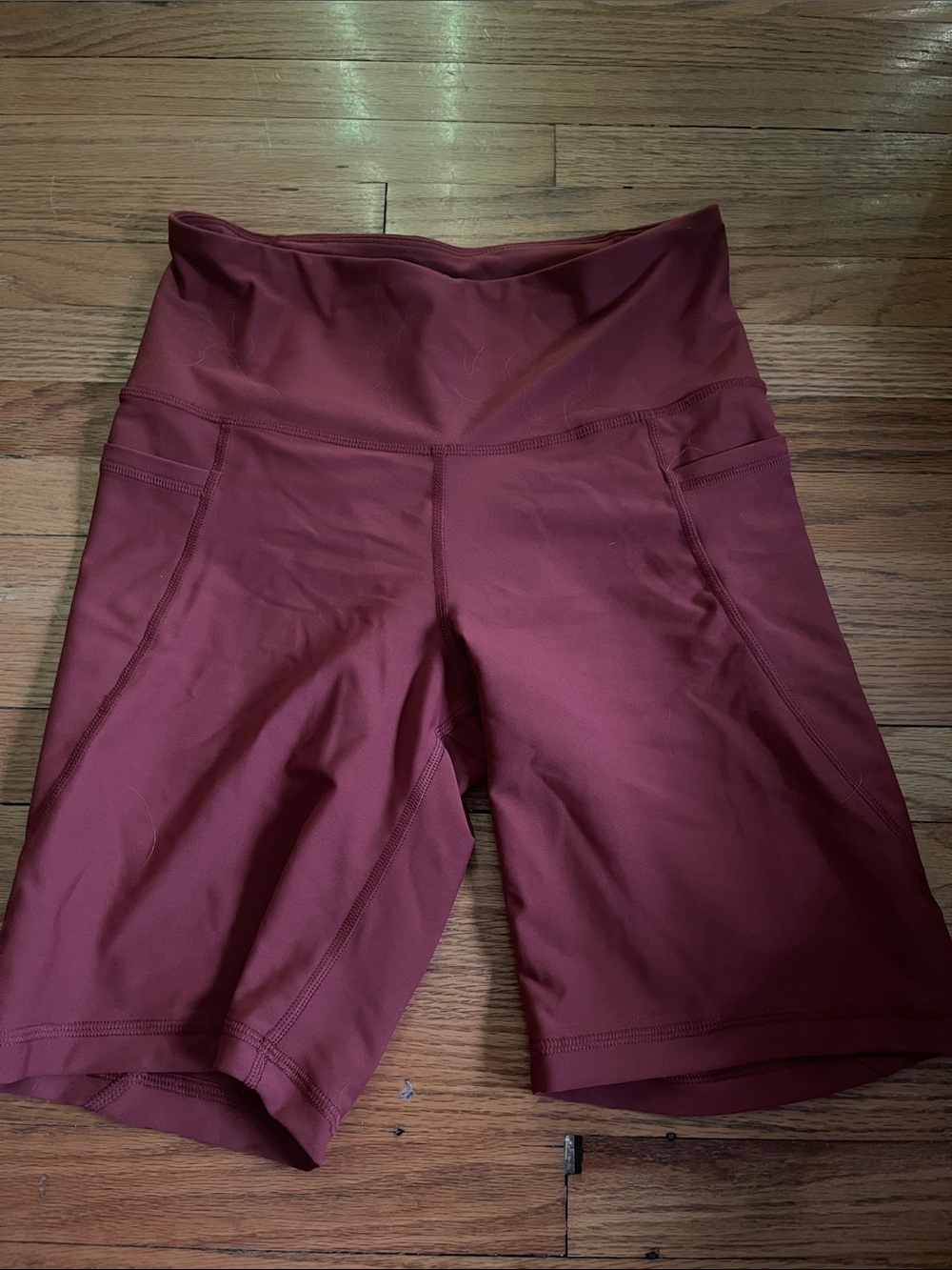 Old Navy Women's High-Waist Bike Shorts in Burgundy